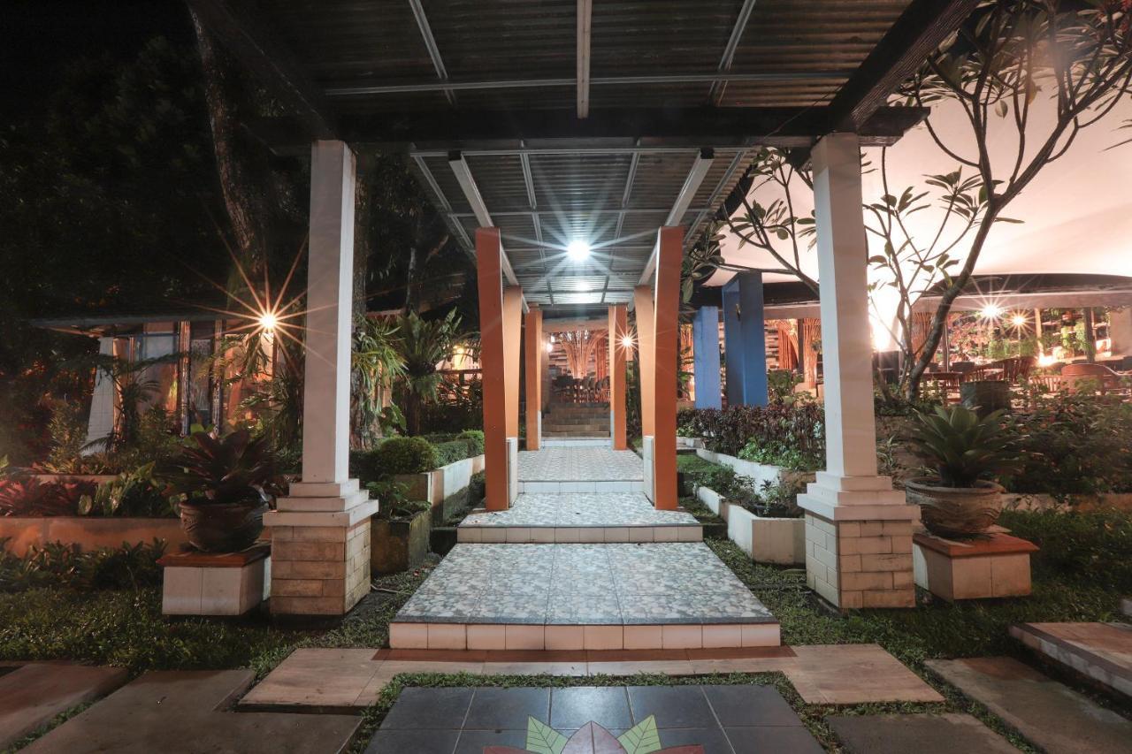 The Village Resort Bogor By Waringin Hospitality Bagian luar foto